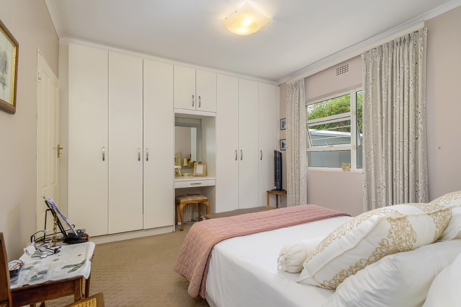 4 Bedroom Property for Sale in Constantia Western Cape